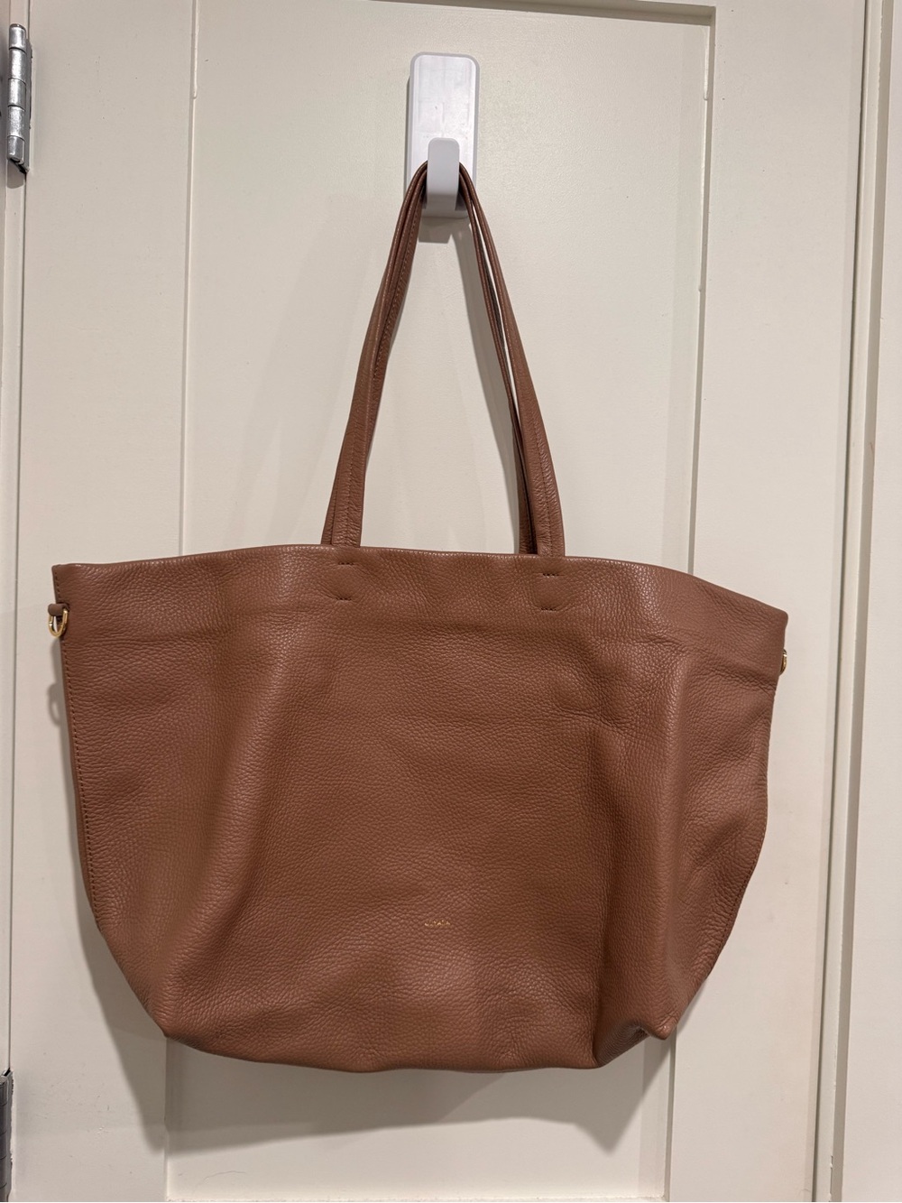 Cuyana Classic Easy Zipper Tote + Adjustable Wide Strap